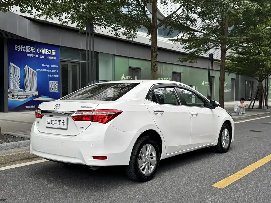 Toyota Corolla 2015 — фото 15