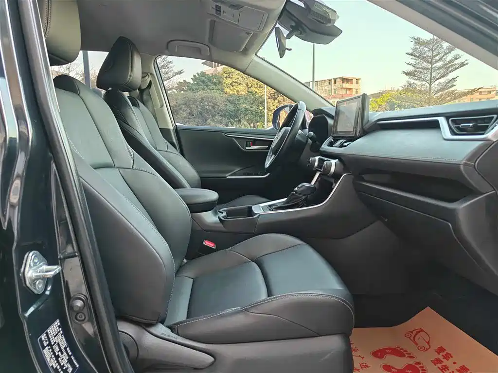 Toyota Wildlander 2023 — фото 15