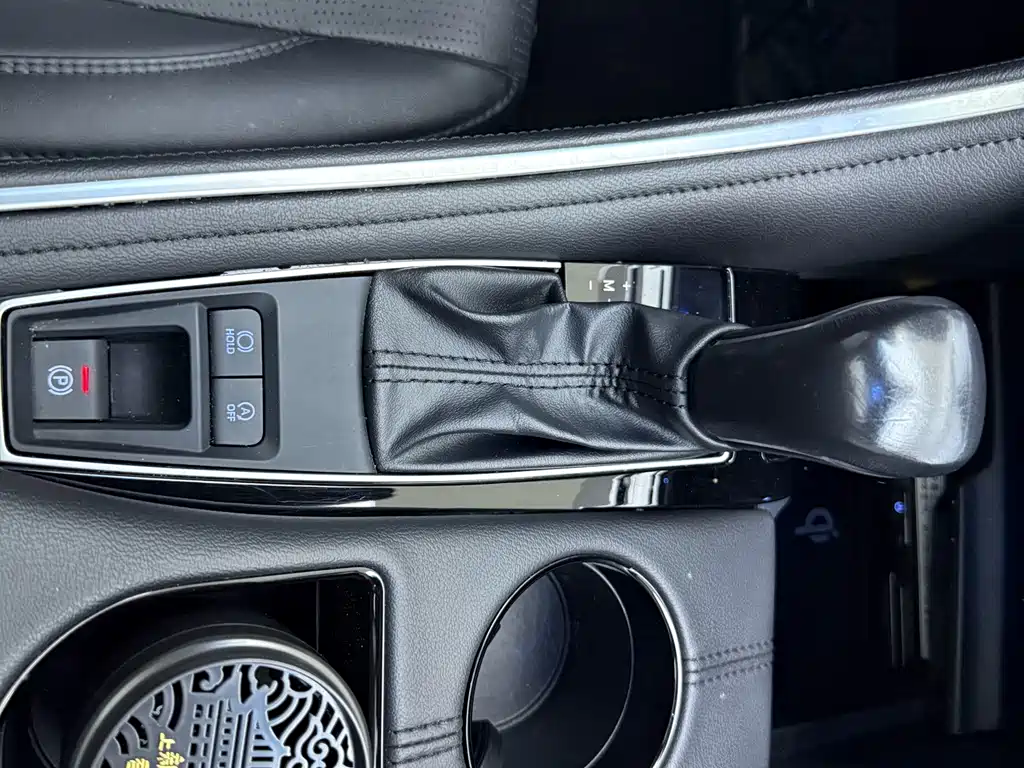 Toyota Avalon 2023 — фото 15