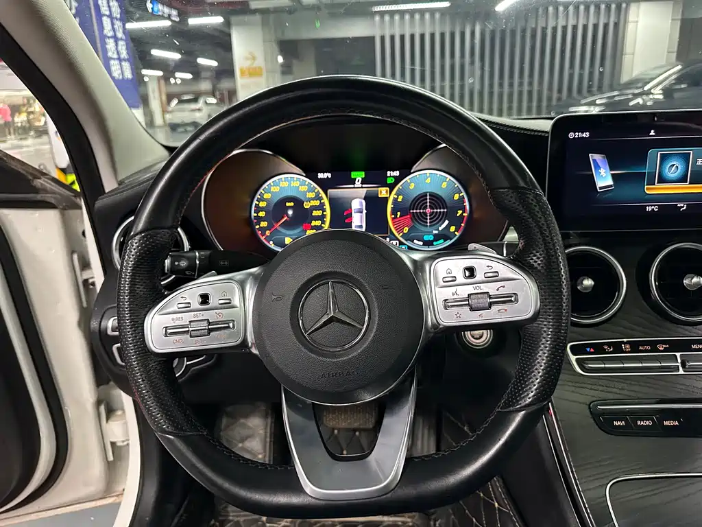 Mercedes-Benz C-Class 2019 — фото 11