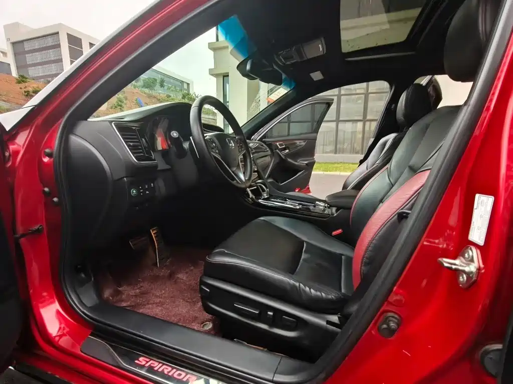 Honda Spirior 2015 — фото 4