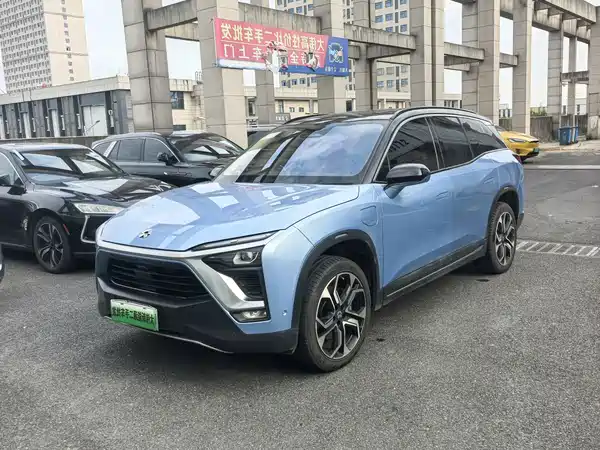 NIO ES8 2018
