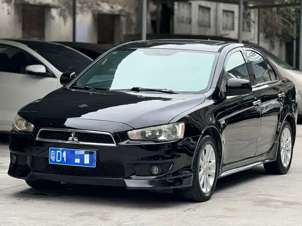 Mitsubishi Lancer EX 2011