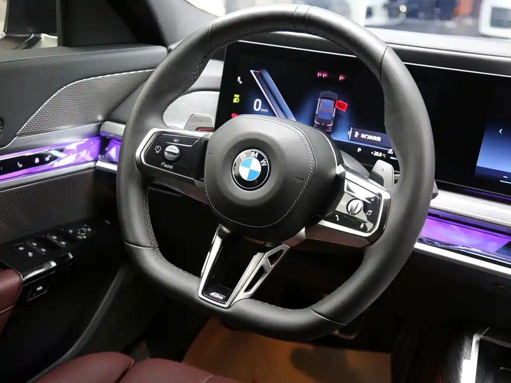 BMW 7 Series 2024 — фото 12