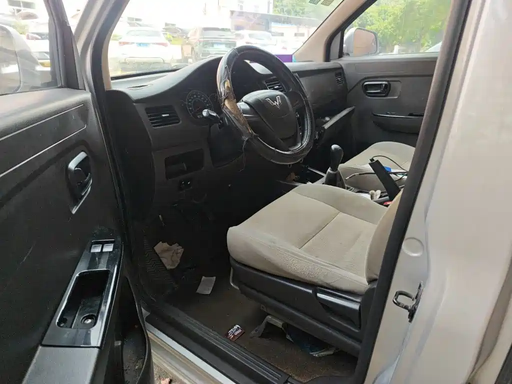 Wuling Rongguang V 2018 — фото 14