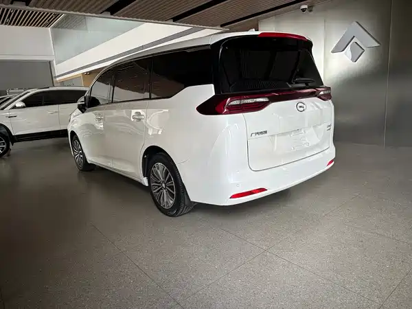 GAC Trumpchi M6 2020