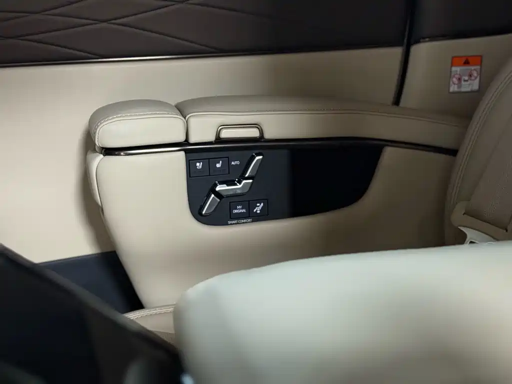 Toyota Vellfire 2024 — фото 16