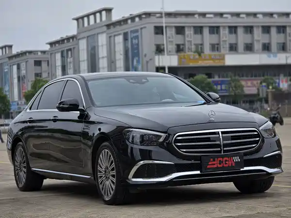 Mercedes-Benz E-Class 2021