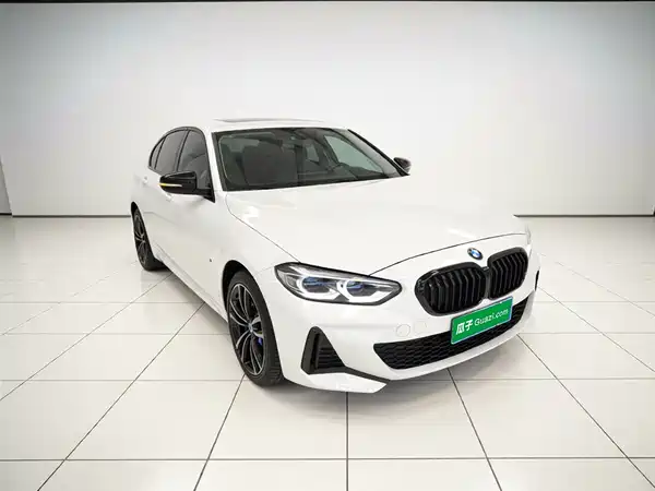 BMW 1 Series 2021