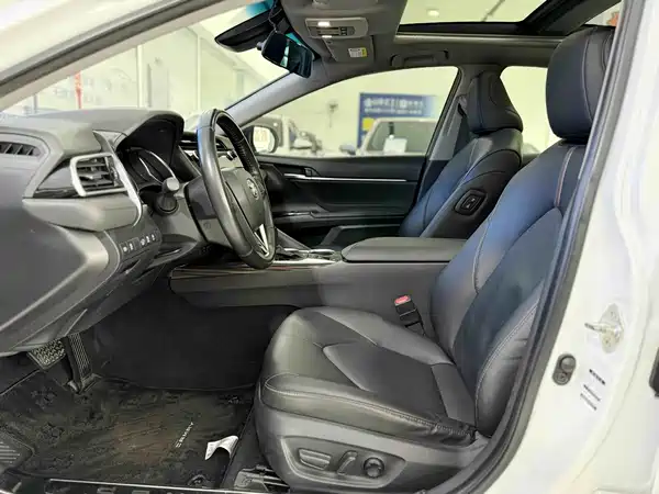 Toyota Camry 2019