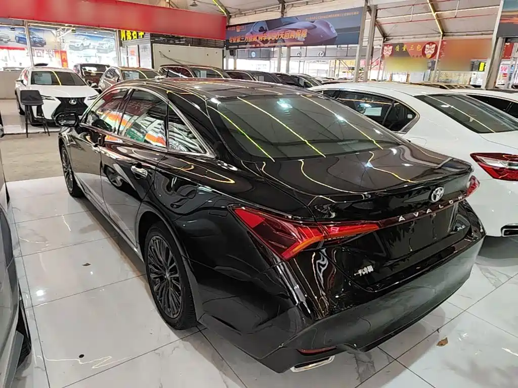 Toyota Avalon 2020