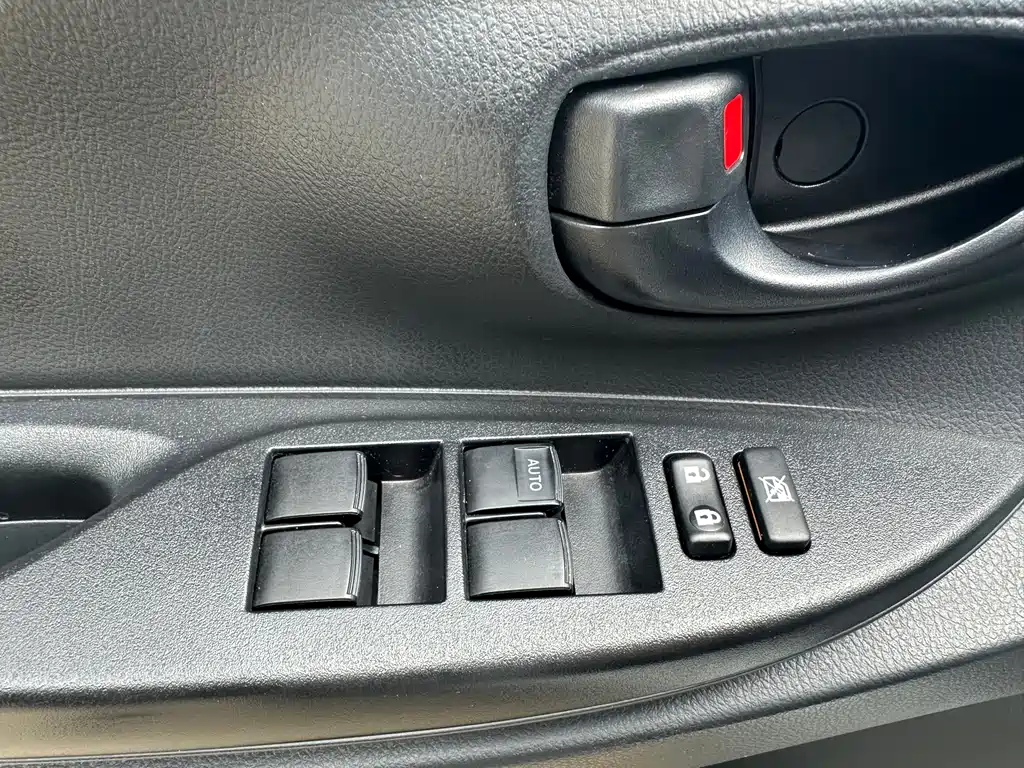 Toyota Yaris L 2022