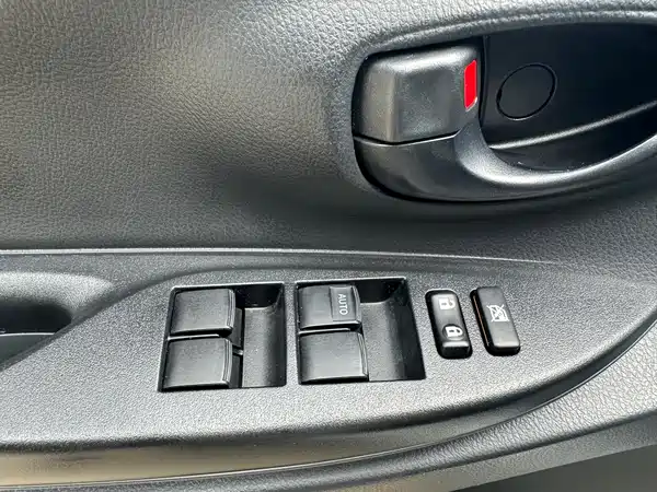 Toyota Yaris L 2022