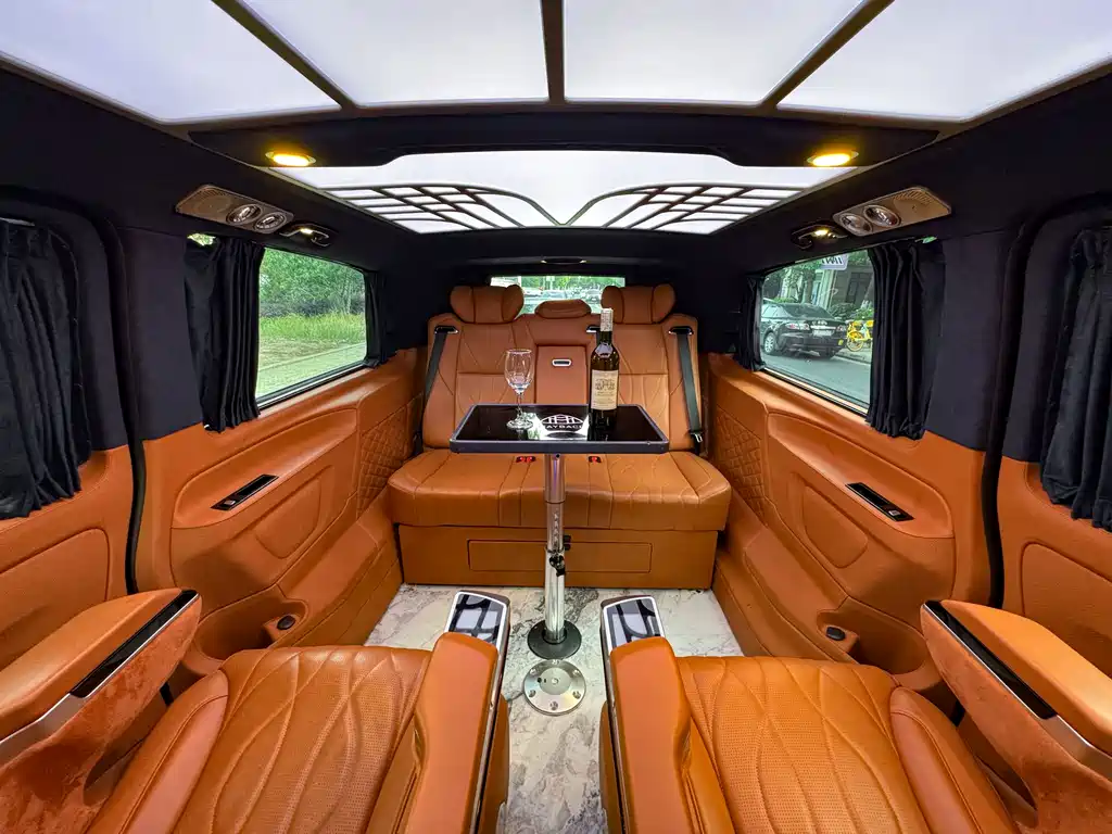 Mercedes-Benz Vito 2023 — фото 30