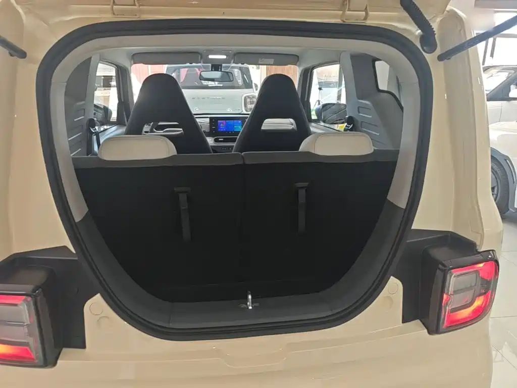 Geely Galaxy Panda 2025 — фото 19