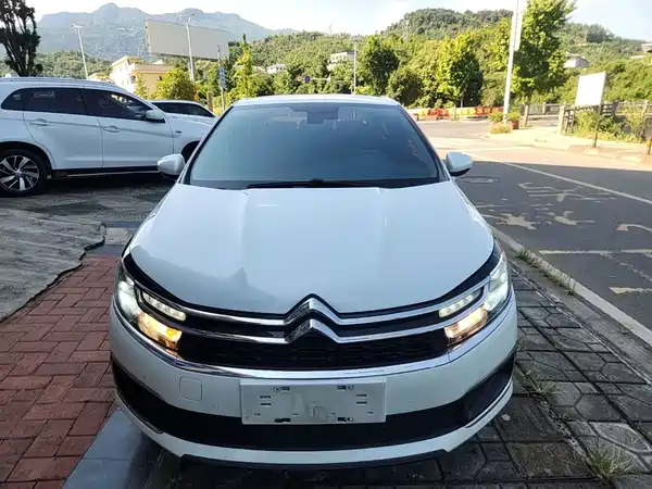 Citroën C4L 2017