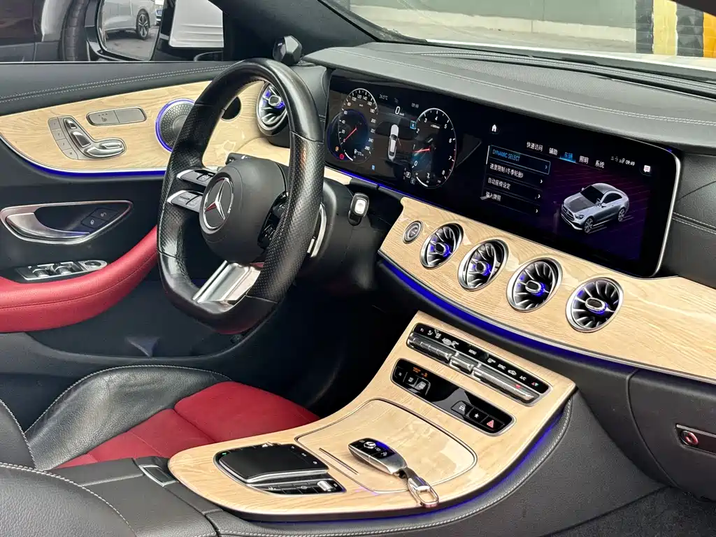 Mercedes-Benz E-Class 2022 — фото 20