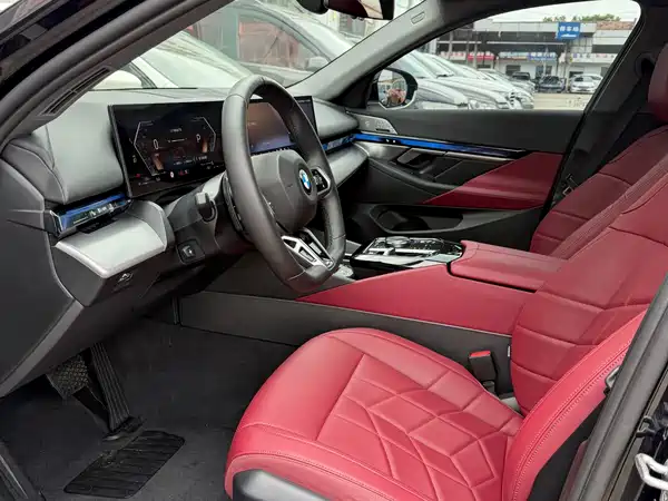 BMW 5 Series 2024
