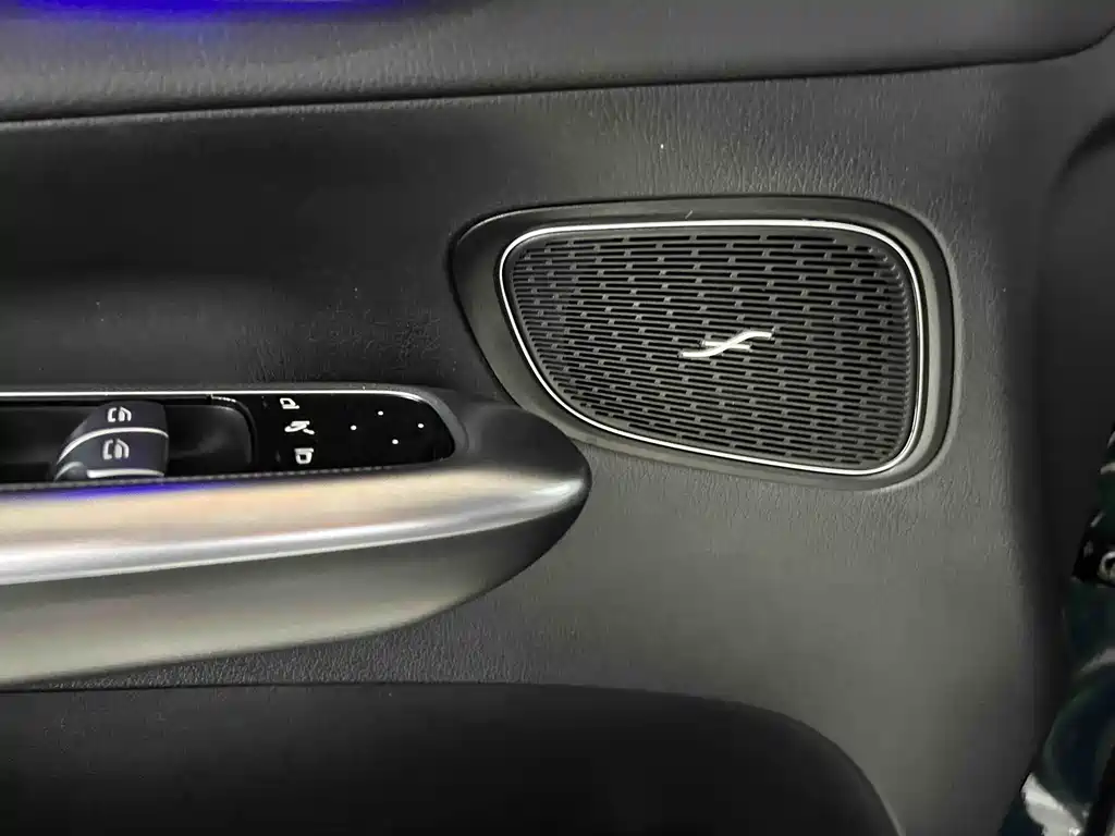 Mercedes-Benz GLC 2023 — фото 16