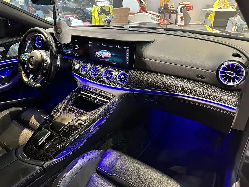 Mercedes-Benz AMG GT 2020 — фото 18