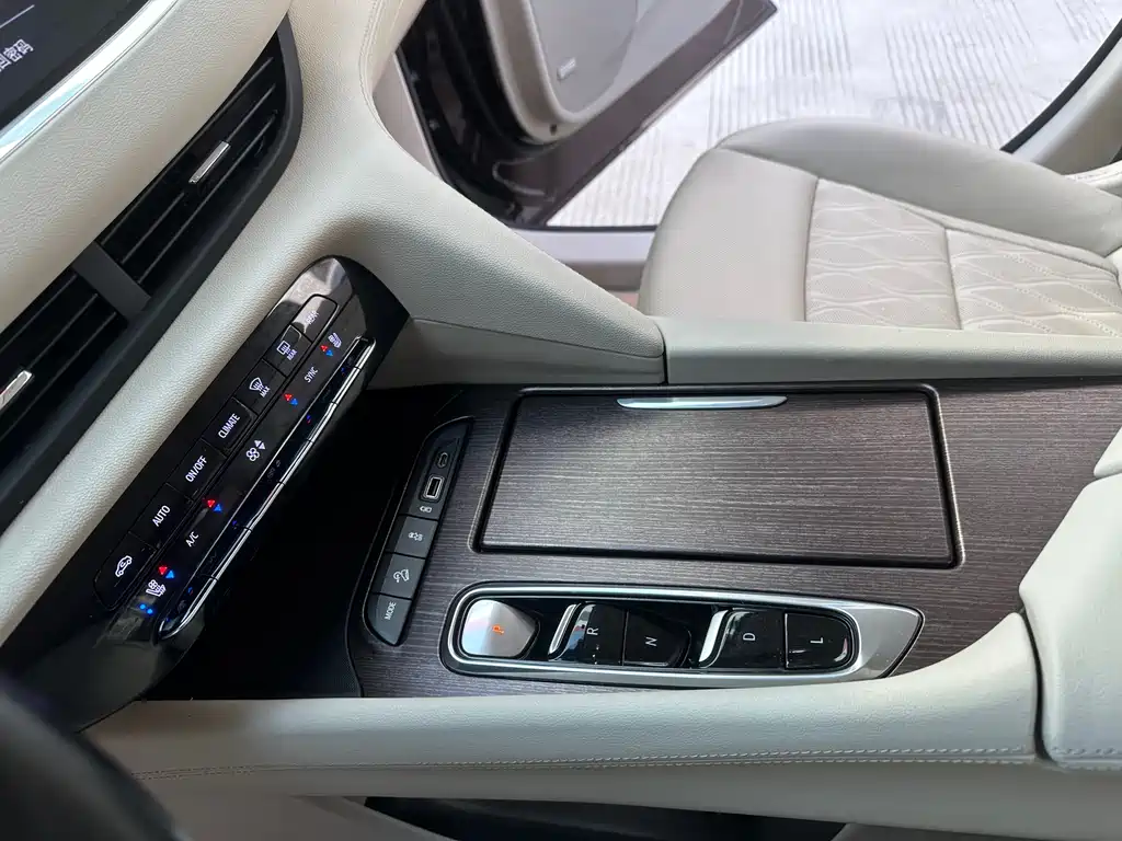 Buick Enclave 2020 — фото 11