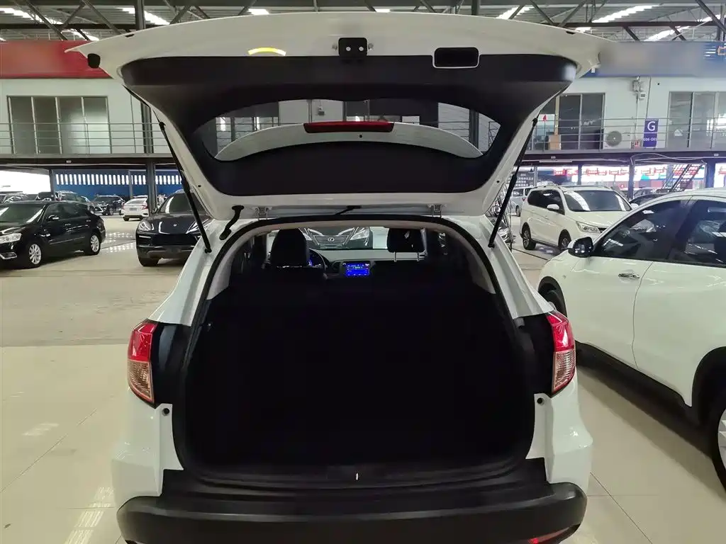 Honda Vezel 2016 — фото 10