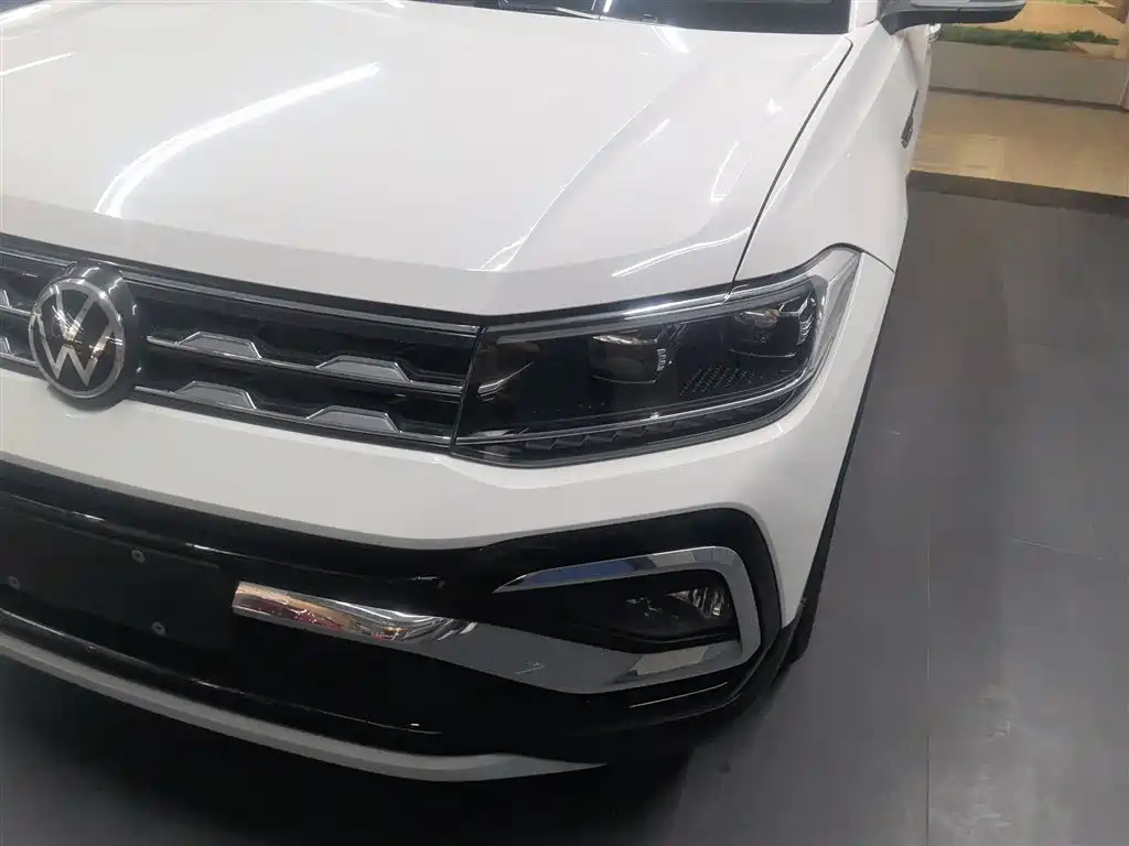 Volkswagen T-Cross 2020 — фото 24