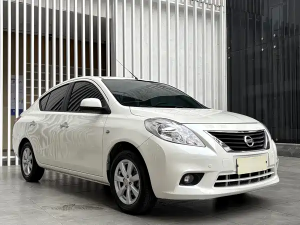 Nissan Sunny 2011