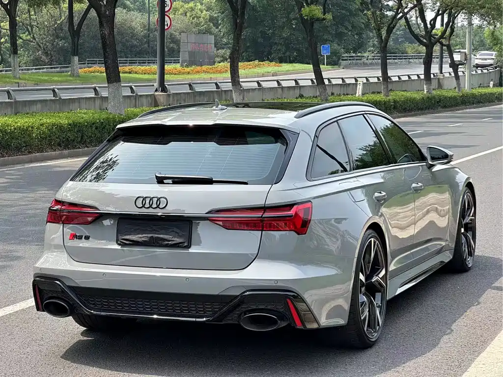 Audi RS 6 2024