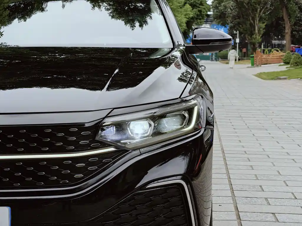 Volkswagen Passat 2022