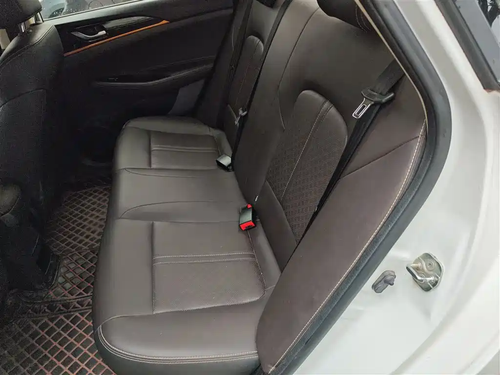 Changan Eado DT 2019 — фото 16