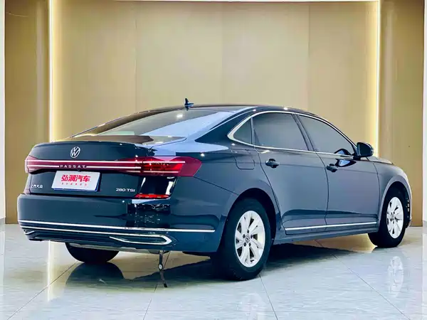 Volkswagen Passat 2023