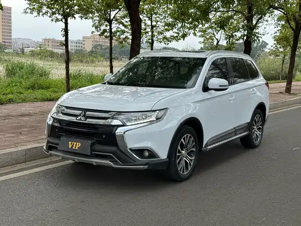 Mitsubishi Outlander 2018
