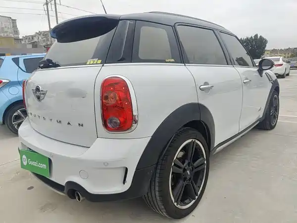 MINI Countryman 2016