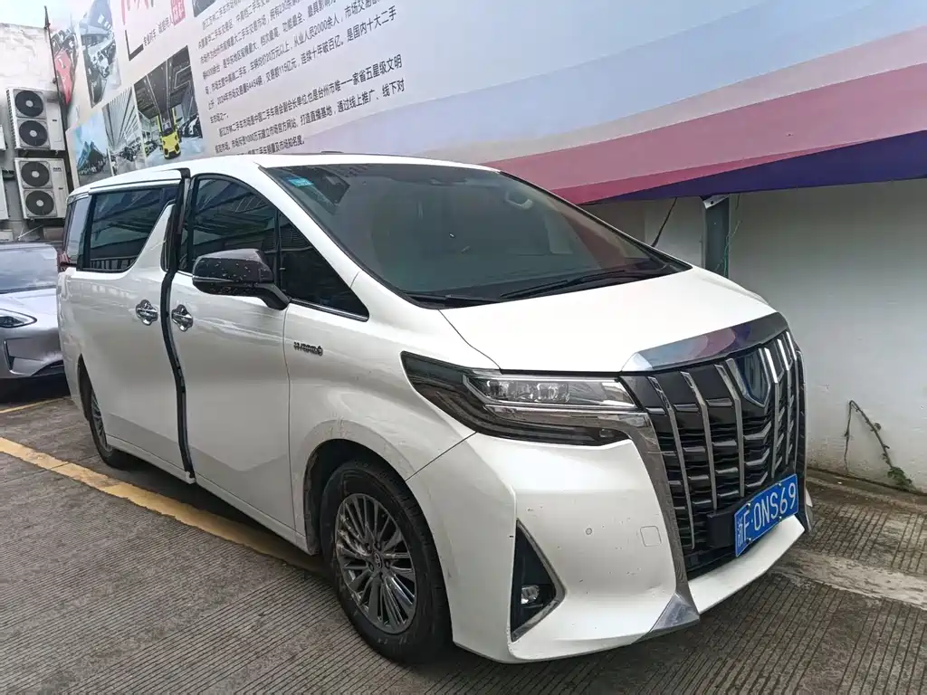 Toyota Alphard 2021 — фото 9