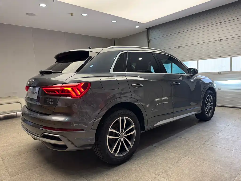 Audi Q3 2021