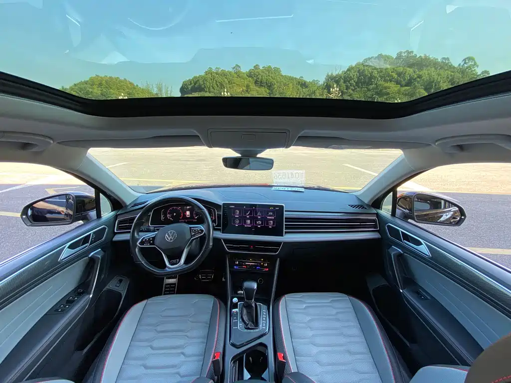 Volkswagen Tiguan L 2022