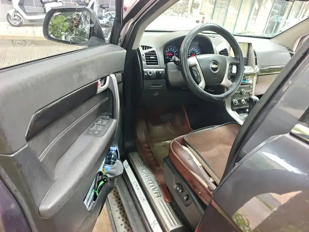 Chevrolet Captiva 2015 — фото 14