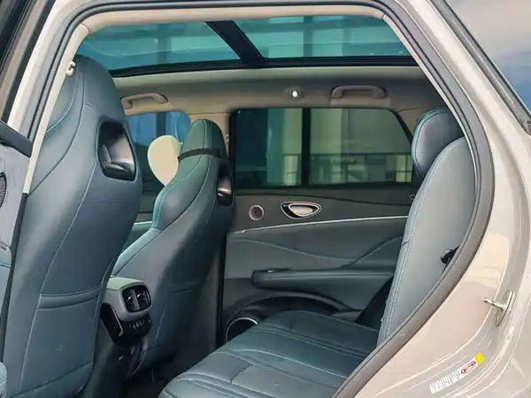 BYD Sealion 07 DM-i 2025