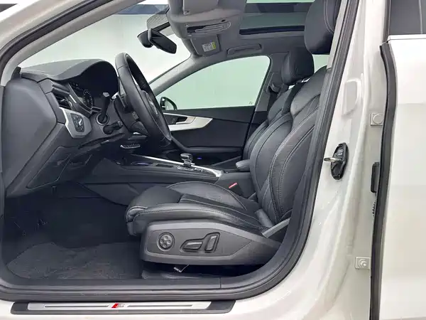 Audi A4L 2021