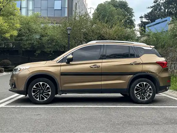 GAC Trumpchi GS4 2016