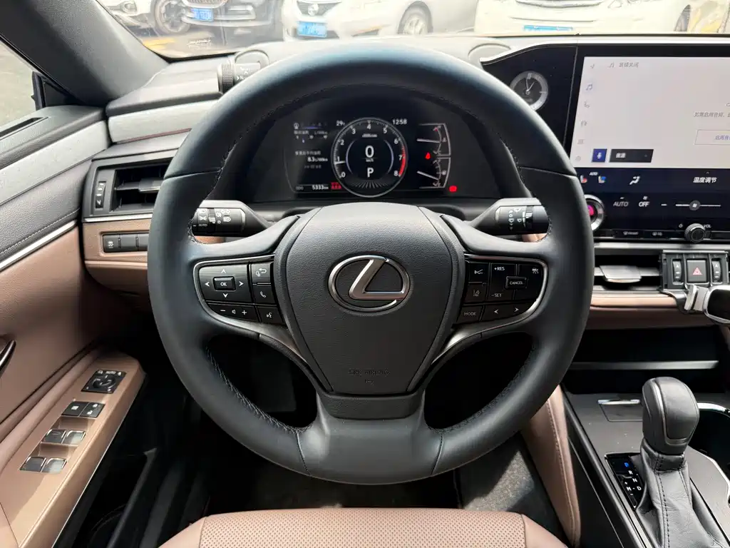 Lexus ES 2025 — фото 14