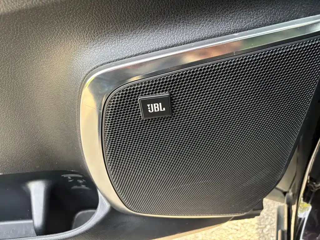 Toyota Vellfire 2019 — фото 12