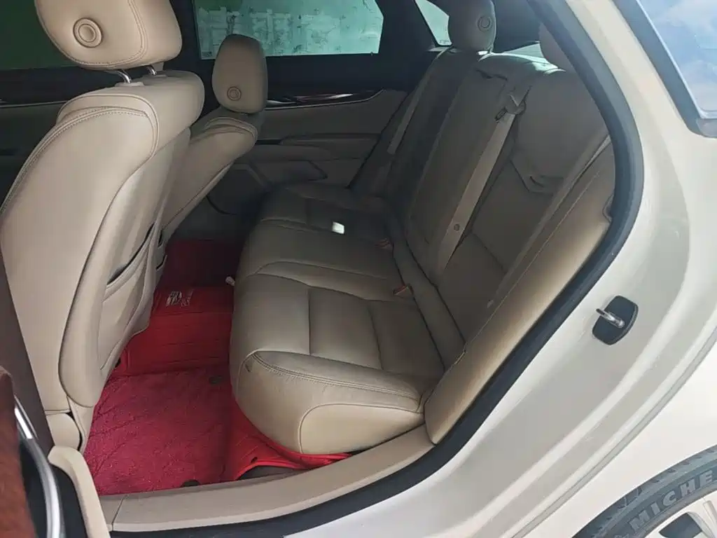 Cadillac XTS 2017 — фото 17