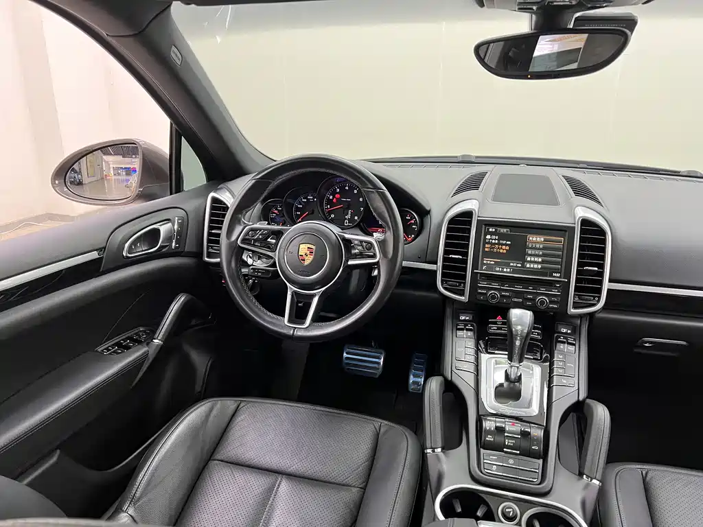 Porsche Cayenne 2015 — фото 13