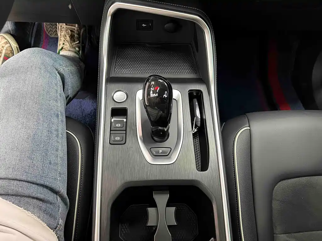 Haval H6 2023 — фото 13