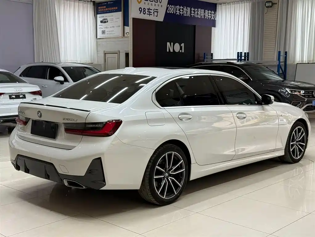 BMW 3 Series 2023