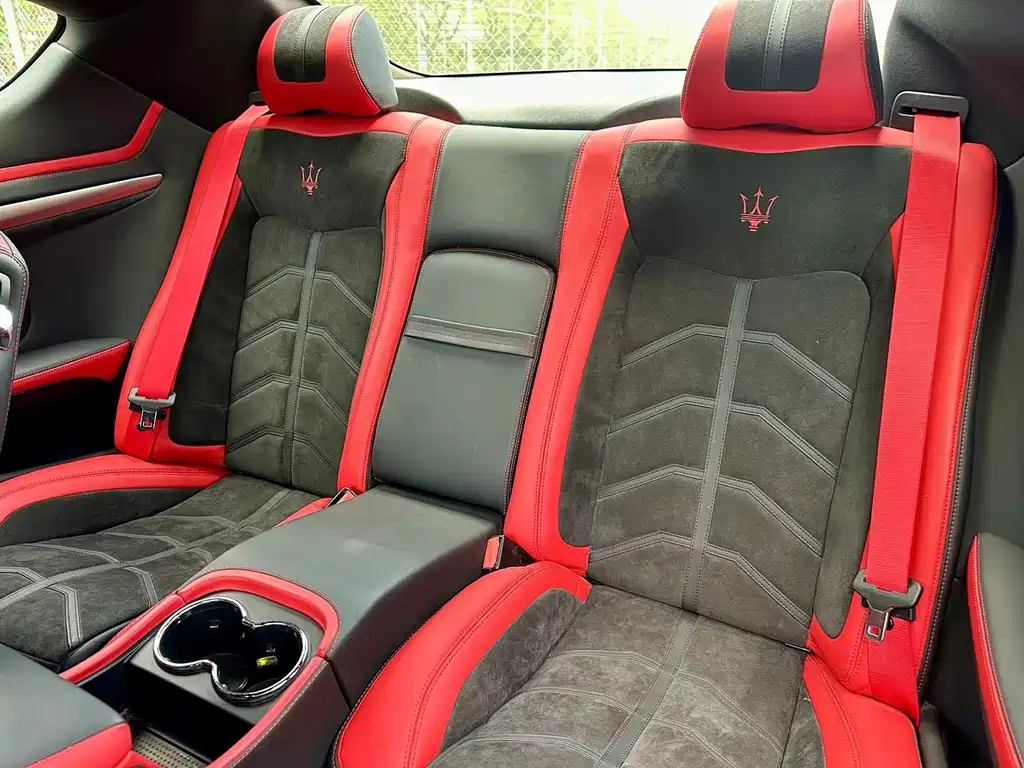 Maserati Granturismo 2017 — фото 29
