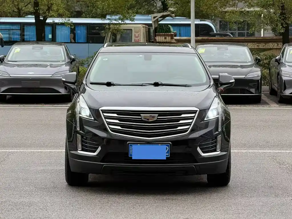Cadillac XT5 2019 — фото 2
