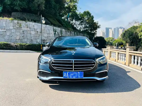 Mercedes-Benz E-Class 2023
